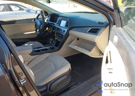 2017 Hyundai Sonata Se z USA, uszkodzony, nr VIN 5NPE24AF8HH561992